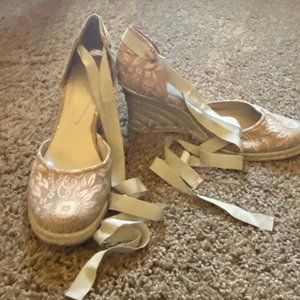 Nine West Floral Espedrille Wedge Sandel